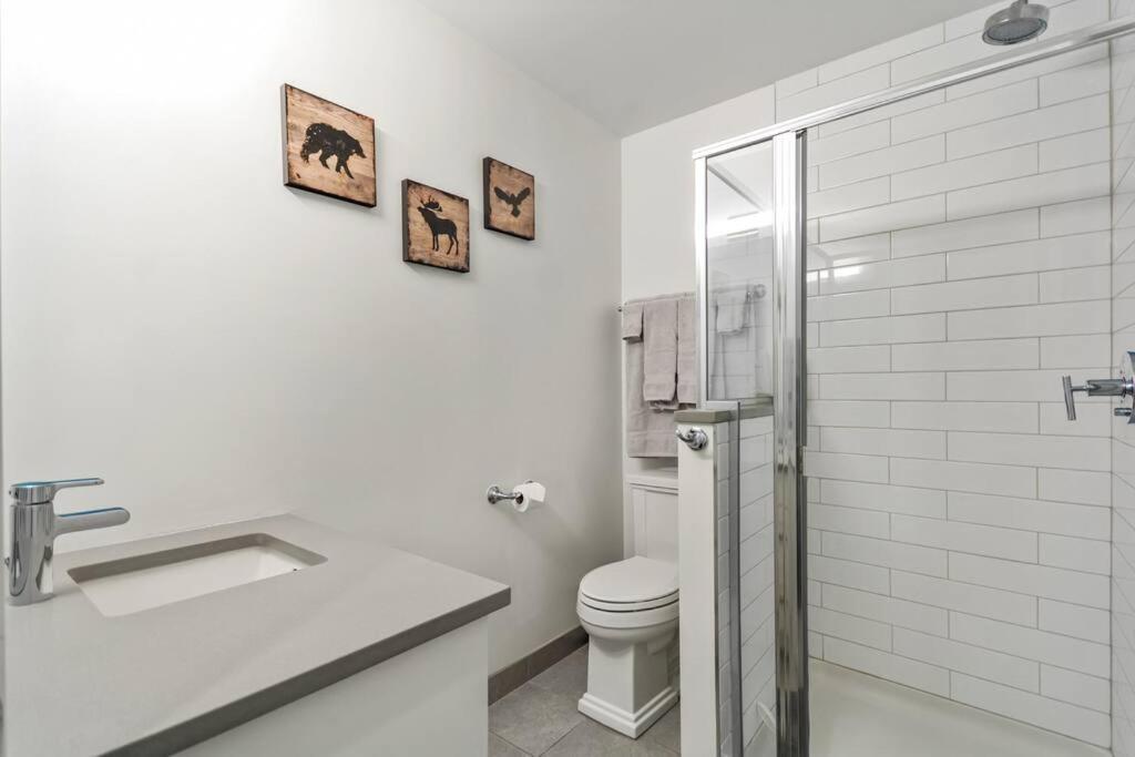 Mountain Modern Hideaway Apartman Canmore Kültér fotó